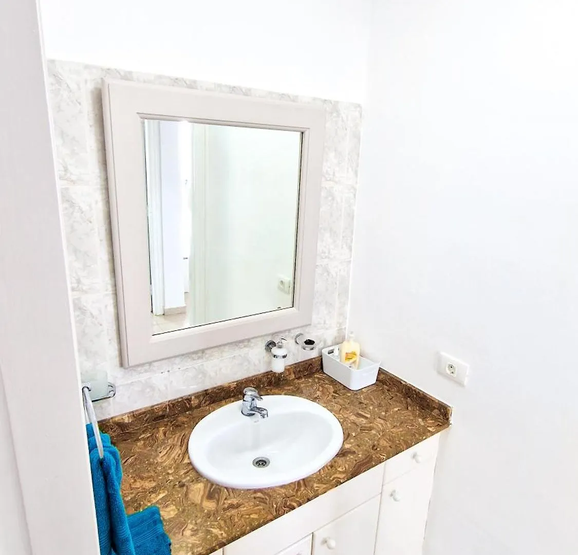 Two-Bedroom Apartment With Two Large Terraces Puerto del Carmen  0*, Puerto del Carmen (Lanzarote) Spanien